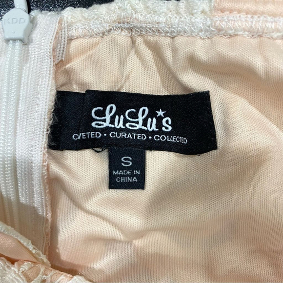 LULU'S Off White Lace Dress Size Small - Picture 6 of 8